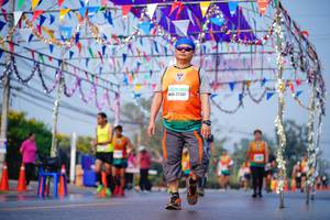 BIB: 22537
                            <button type="button" onclick="openModal(10075666)" class="btn btn-primary btn-sm float-right btn-popup" data-toggle="modal" data-target=".modal-high-quality">
                        <i class="fas fa-shopping-cart"></i> Add to Cart
                    </button>
                                            <button type="button" onclick="isThisMe(10075666, true)" class="btn btn-success btn-sm float-right btn-popup btn-isme hidden" data-toggle="tooltip" data-placement="bottom" title="นี่คือรูปของคุณใช่ไหม คลิกที่นี่เพื่อเอาเข้าอัลบั้ม">
                        <i class="fas fa-plus"></i> Add to album
                    </button>
                    <button type="button" onclick="isThisMe(10075666, false)" class="btn btn-warning btn-sm float-right btn-popup btn-isnotme hidden">
                        <i class="fas fa-ban"></i> Remove from album
                    </button>